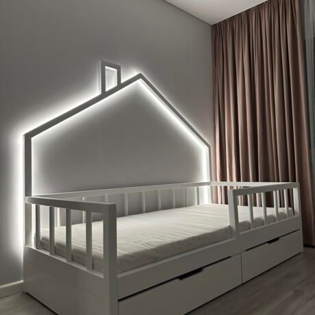 Lova „Šviesų pasaka”